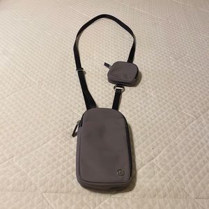 NWT lululemon Modular phone crossbody bag